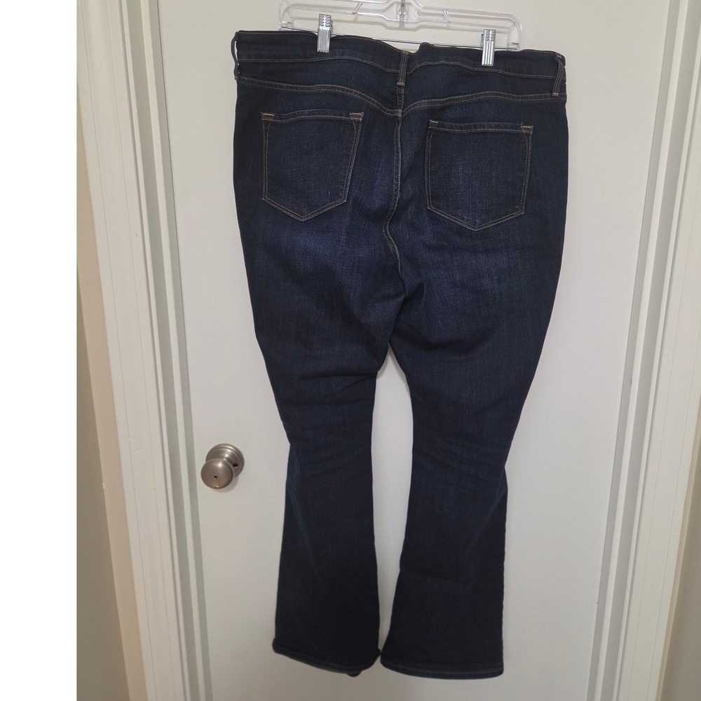 Old Navy Curvy Profile Mid-Rise Dark Wash Bootcut Jeans Womens Size 16 Regular - Picture 2 of 5